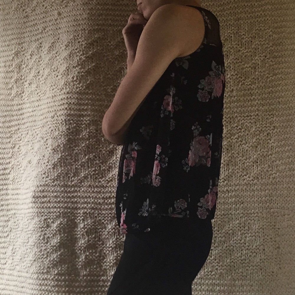 Flower blouse - Picture 4 of 7